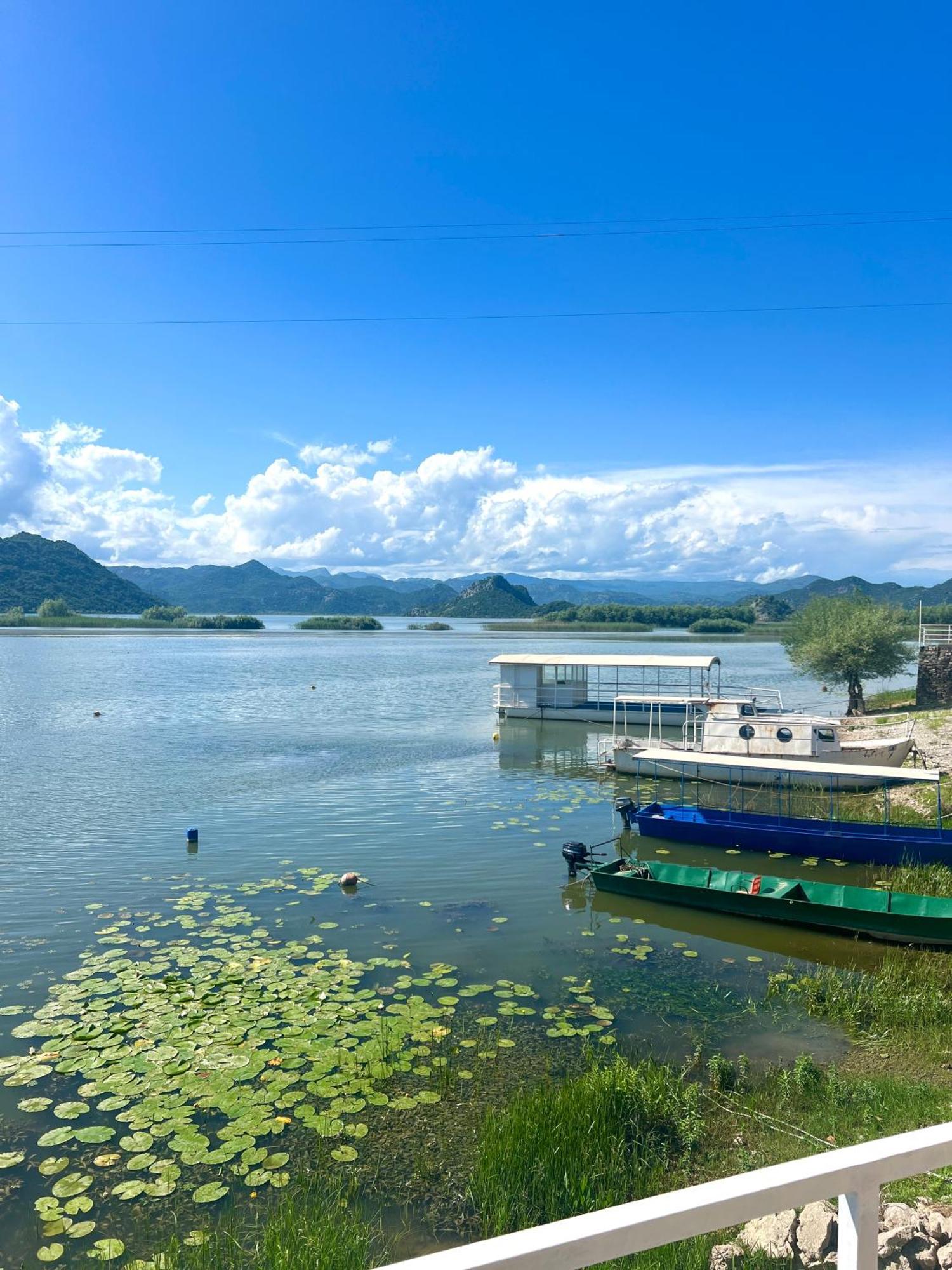 Lakeside Harmony Apartment Golubovci ภายนอก รูปภาพ